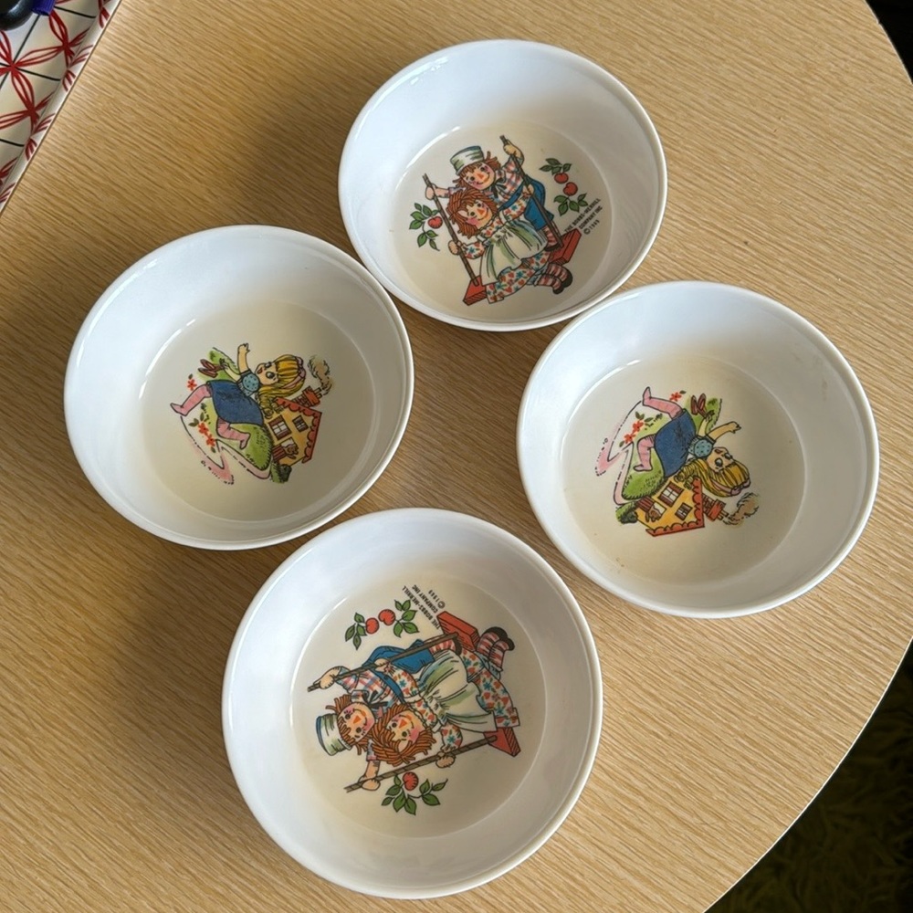 Vintage Raggedy Ann and Andy bowls